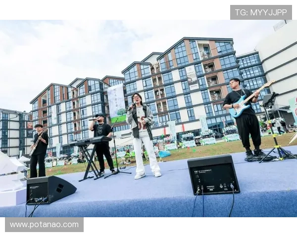 尊龙z6.com真人手机版最新游戏内容丰富多样满足不同玩家的娱乐偏好